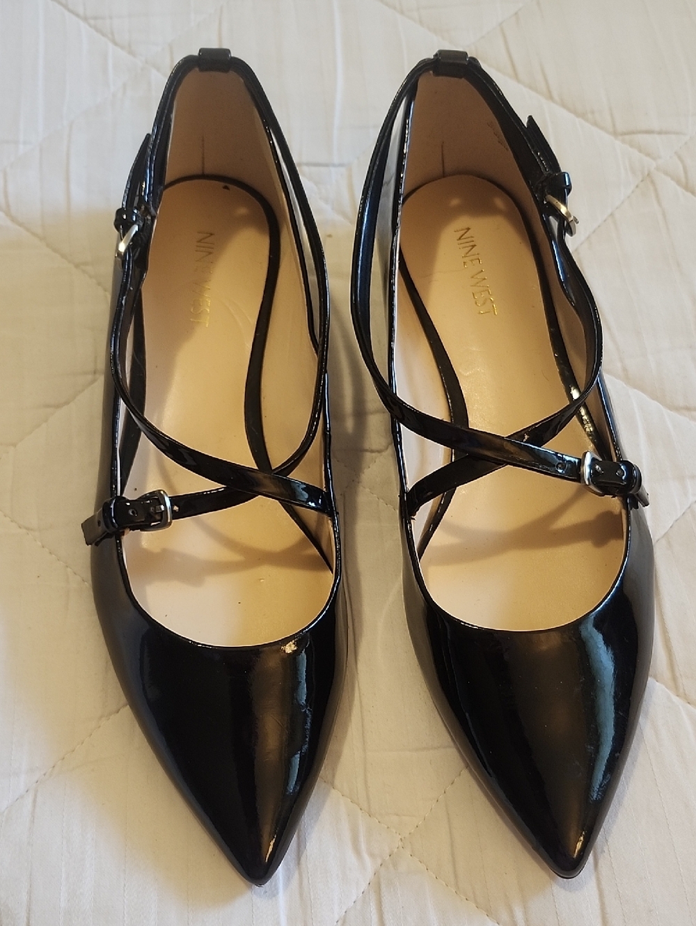 Nine West Black Patent Crisscross Pointed Flats with Buckle Straps 8.5